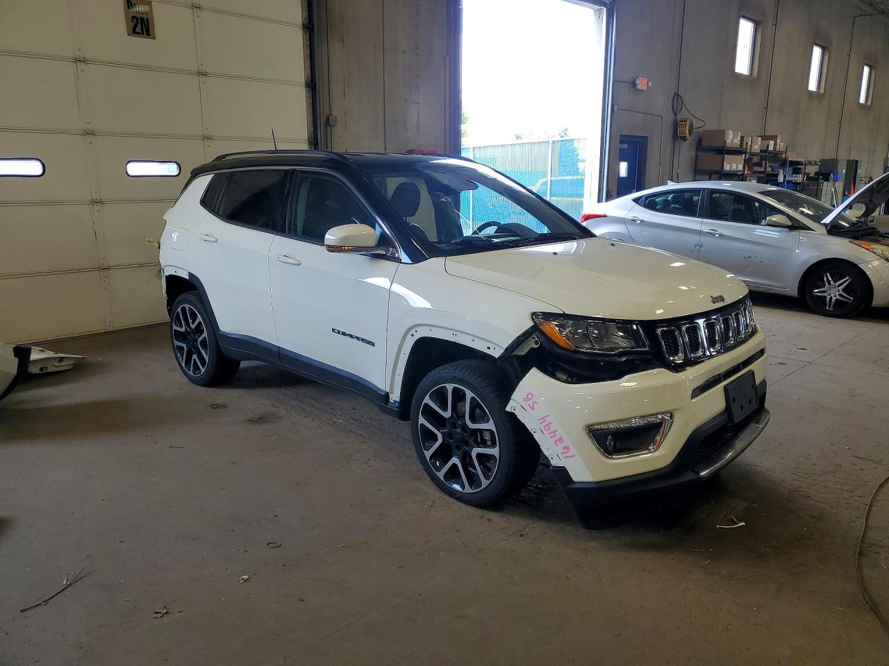 2018 Jeep Compass Limited White vin: 3C4NJDCB3JT169120