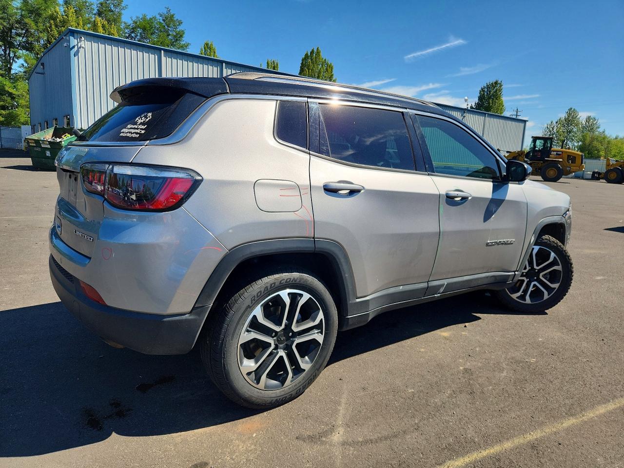 2022 Jeep Compass Limited Silver vin: 3C4NJDCB3NT154686