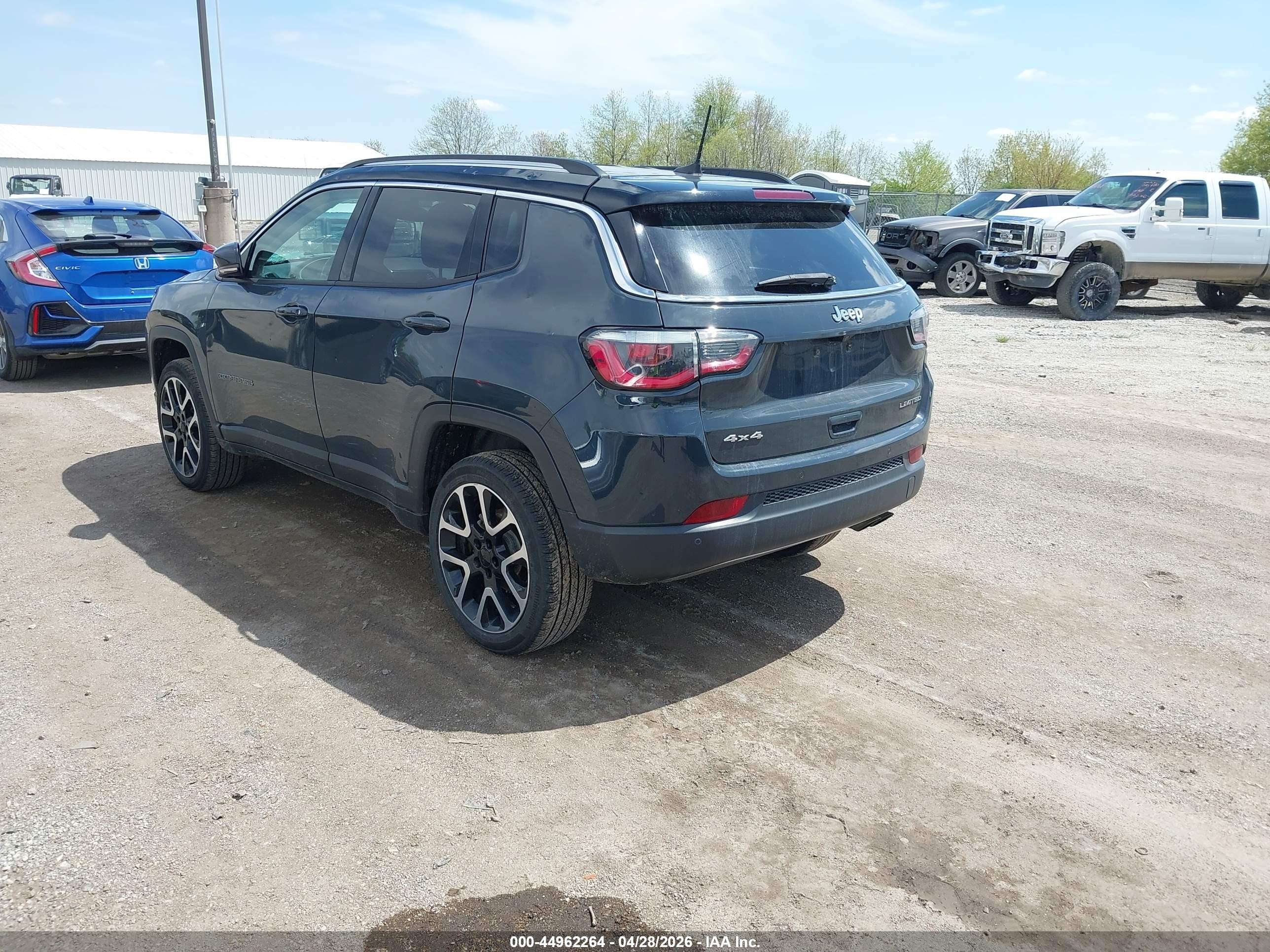 2018 Jeep Compass Limited 4x4 Gray vin: 3C4NJDCB4JT362411