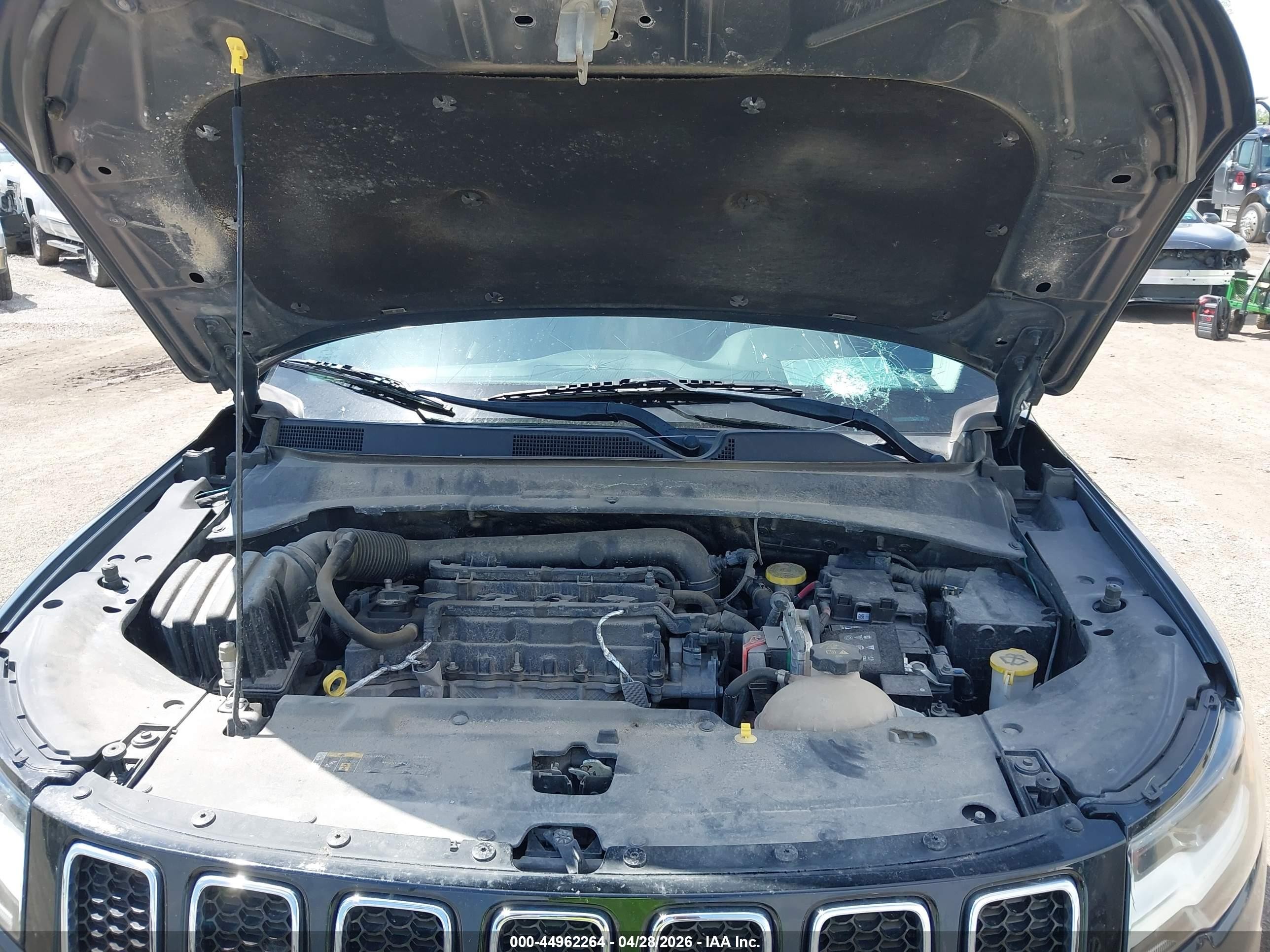 2018 Jeep Compass Limited 4x4 Gray vin: 3C4NJDCB4JT362411