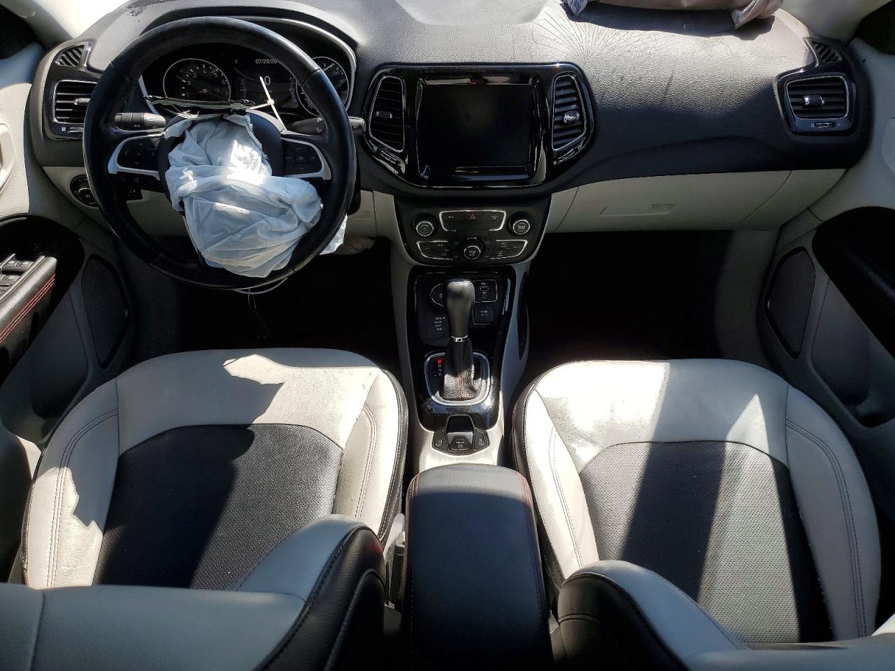 2020 Jeep Compass Limited Green vin: 3C4NJDCB4LT245463