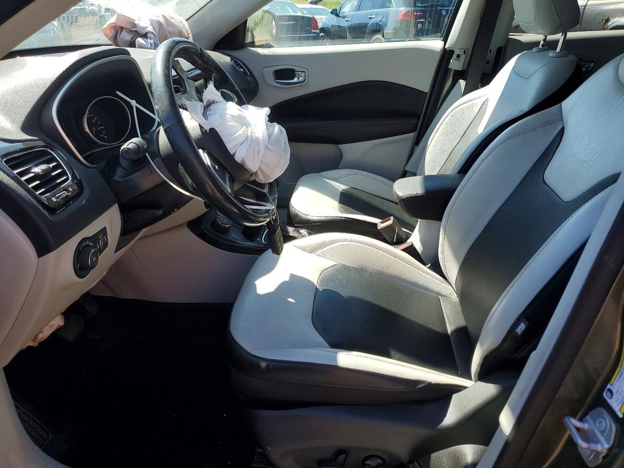 2020 Jeep Compass Limited Green vin: 3C4NJDCB4LT245463