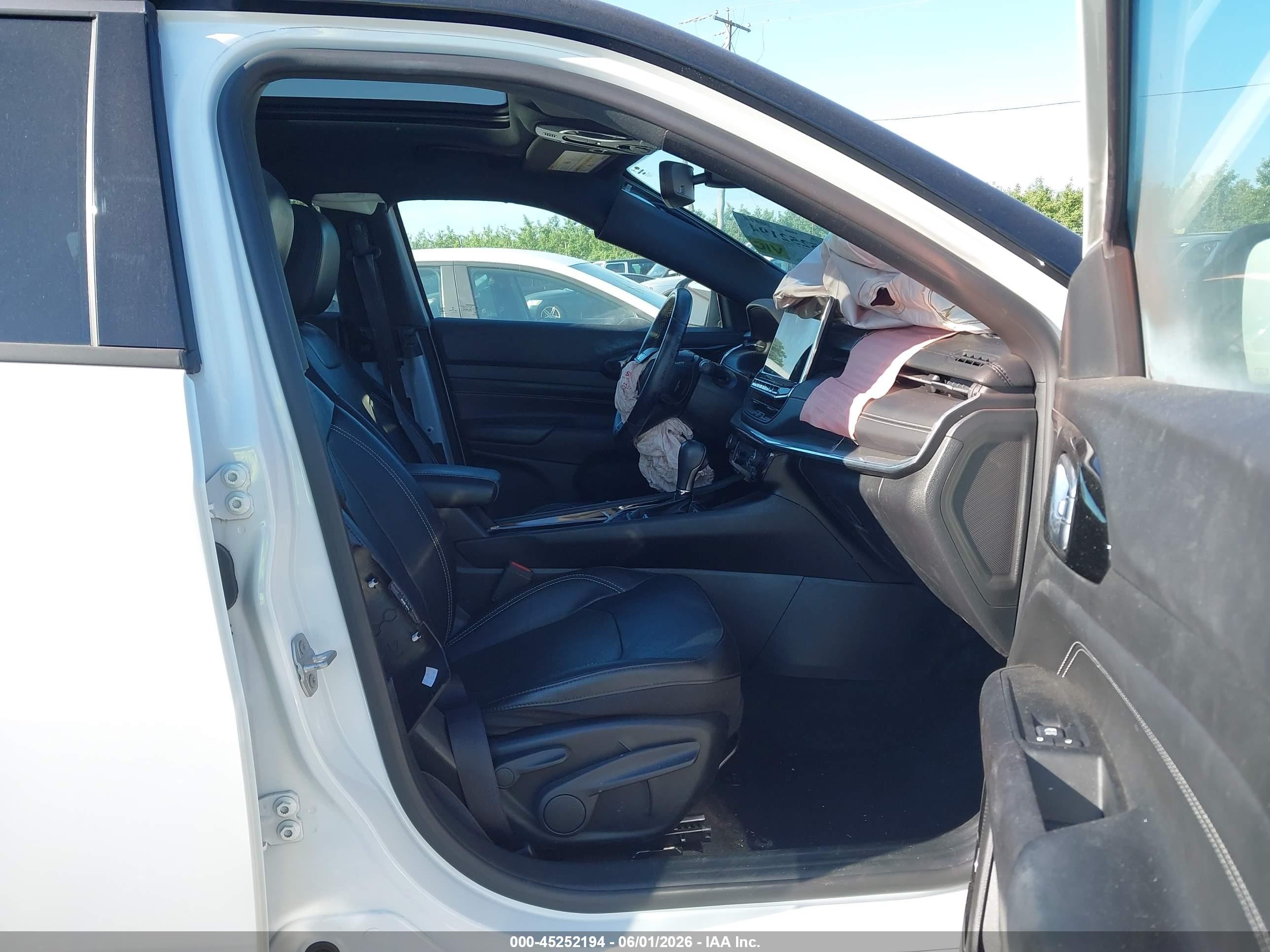 2022 Jeep Compass Limited White vin: 3C4NJDCB4NT181900