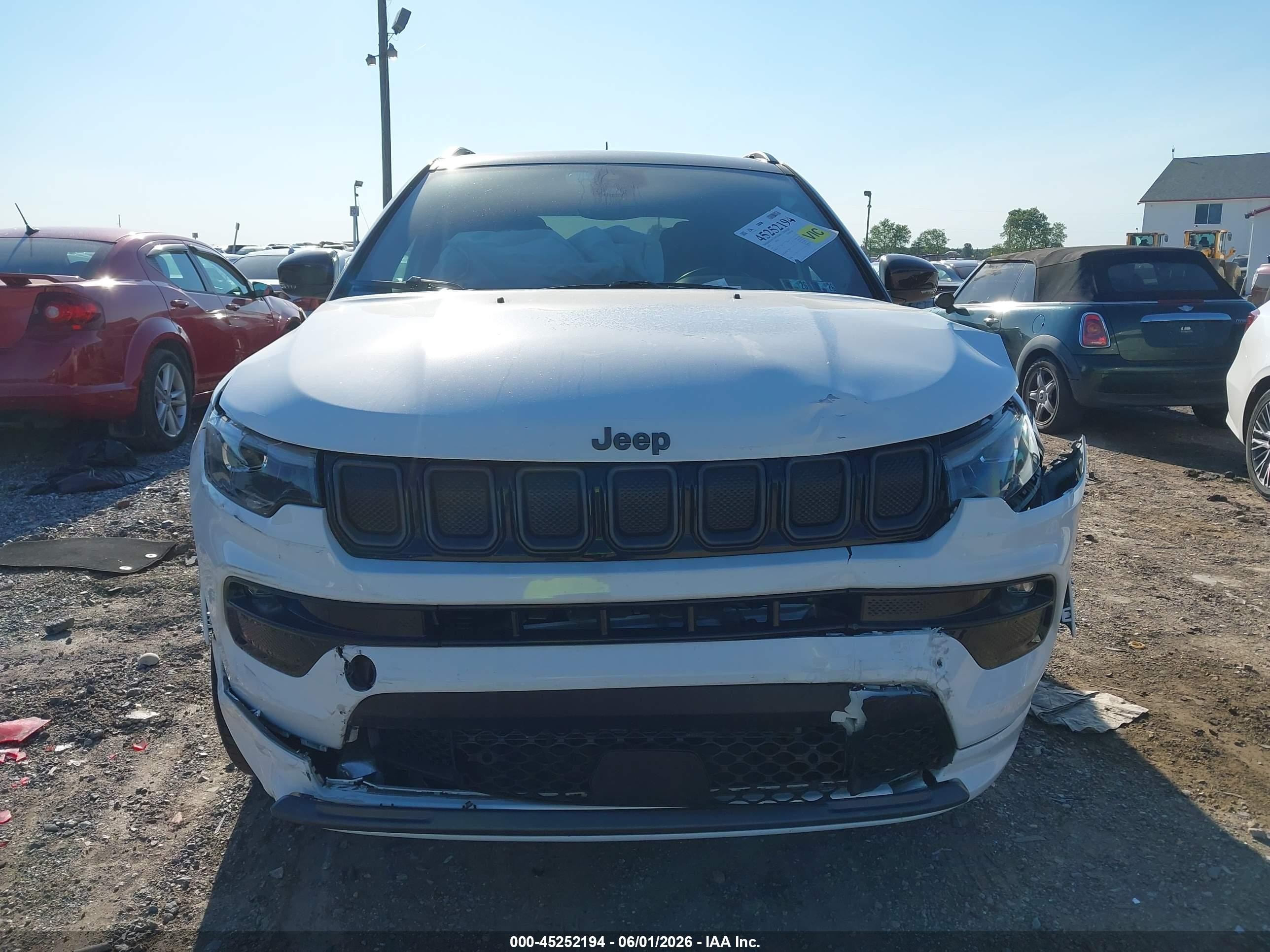 2022 Jeep Compass Limited White vin: 3C4NJDCB4NT181900