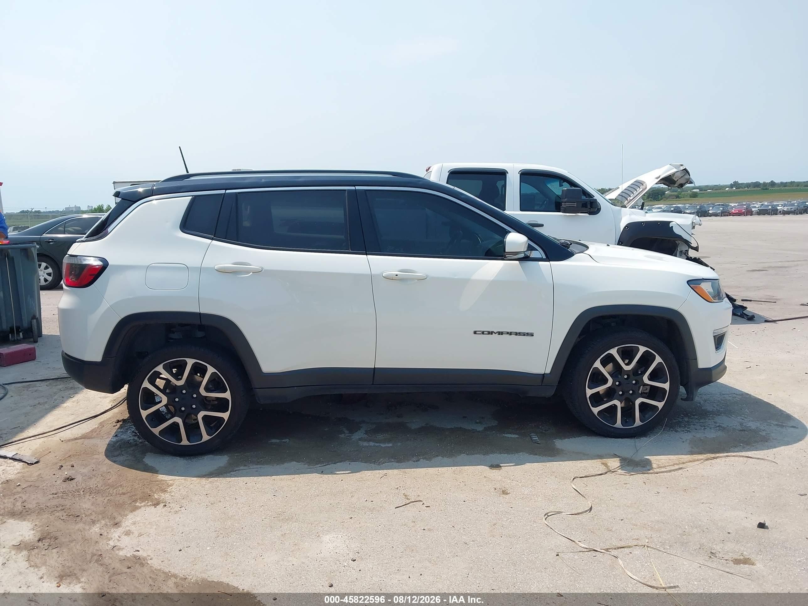 2018 Jeep Compass Limited 4x4 White vin: 3C4NJDCB5JT223775