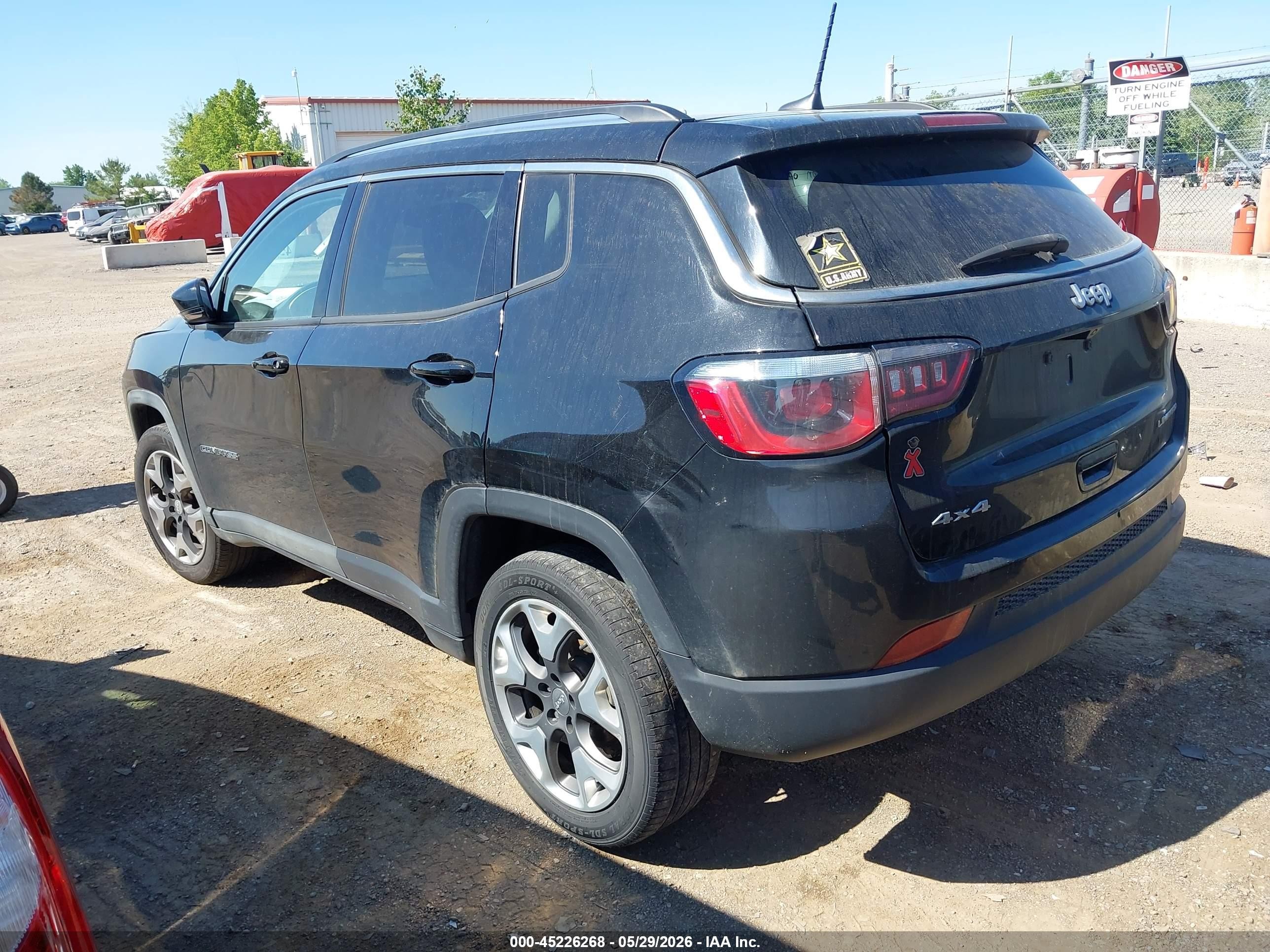 2019 Jeep Compass Limited 4x4 Black vin: 3C4NJDCB5KT638418