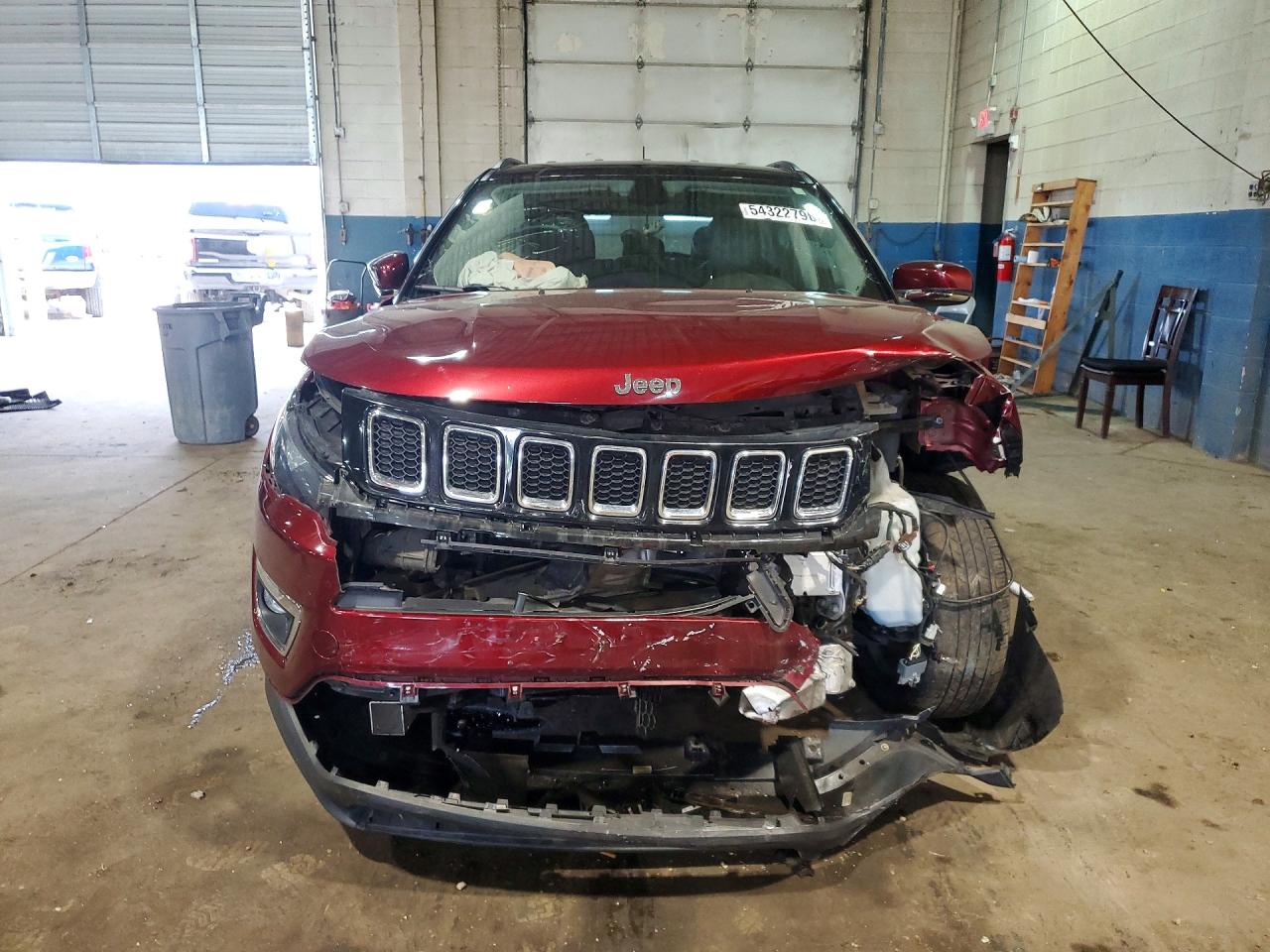 2020 Jeep Compass Limited Burgundy vin: 3C4NJDCB5LT238991