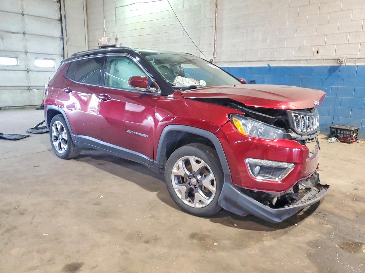 2020 Jeep Compass Limited Burgundy vin: 3C4NJDCB5LT238991