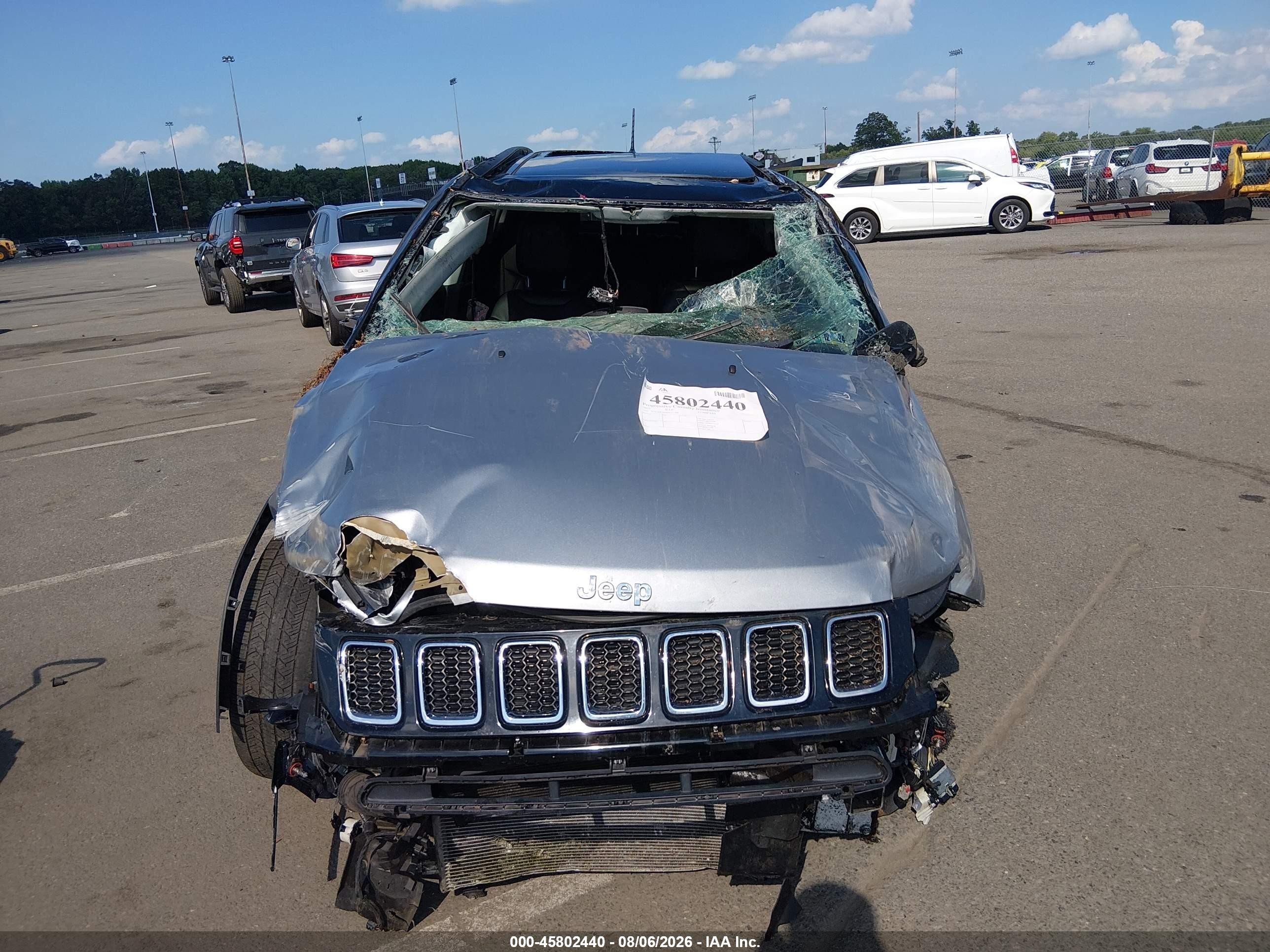 2021 Jeep Compass Limited 4x4 Серебряный vin: 3C4NJDCB6MT551288