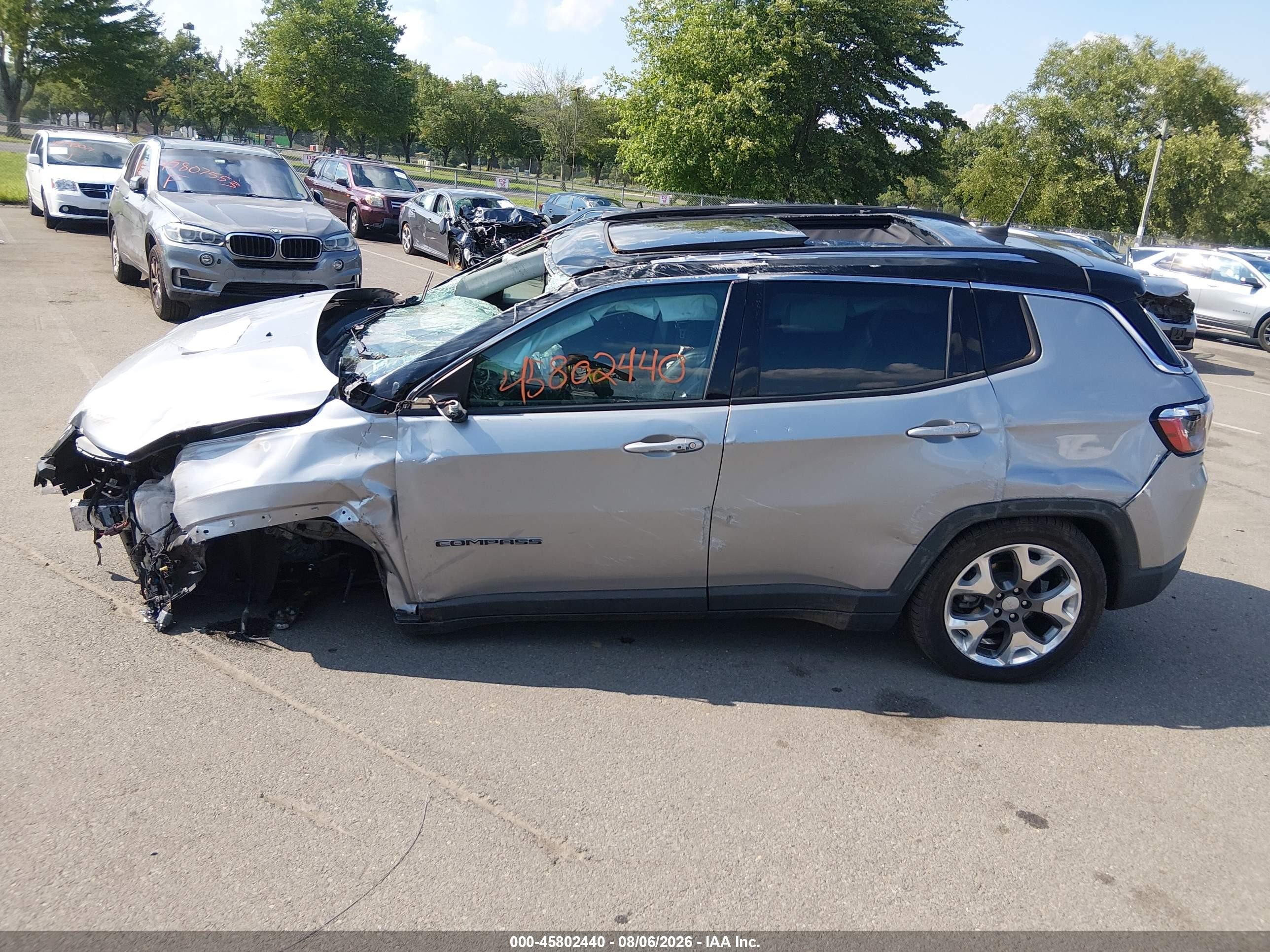 2021 Jeep Compass Limited 4x4 Серебряный vin: 3C4NJDCB6MT551288