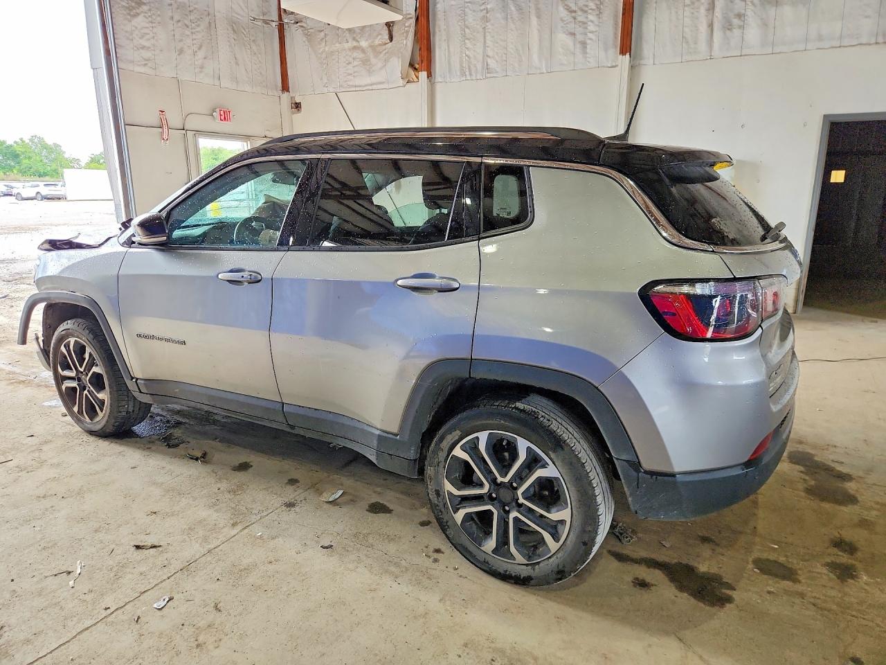 2022 Jeep Compass Limited Silver vin: 3C4NJDCB6NT112061