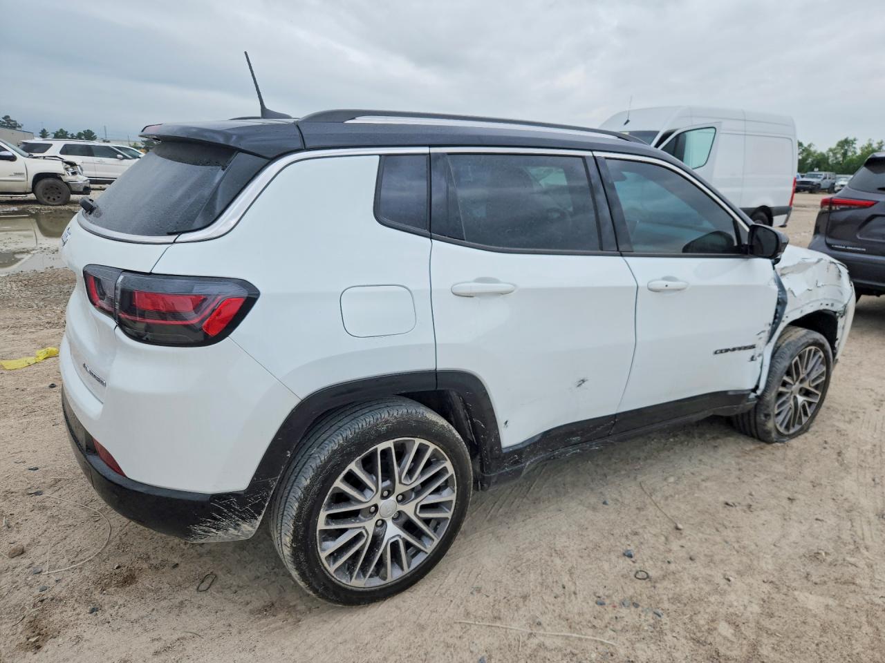 2022 Jeep Compass Белый vin: 3C4NJDCB6NT143276