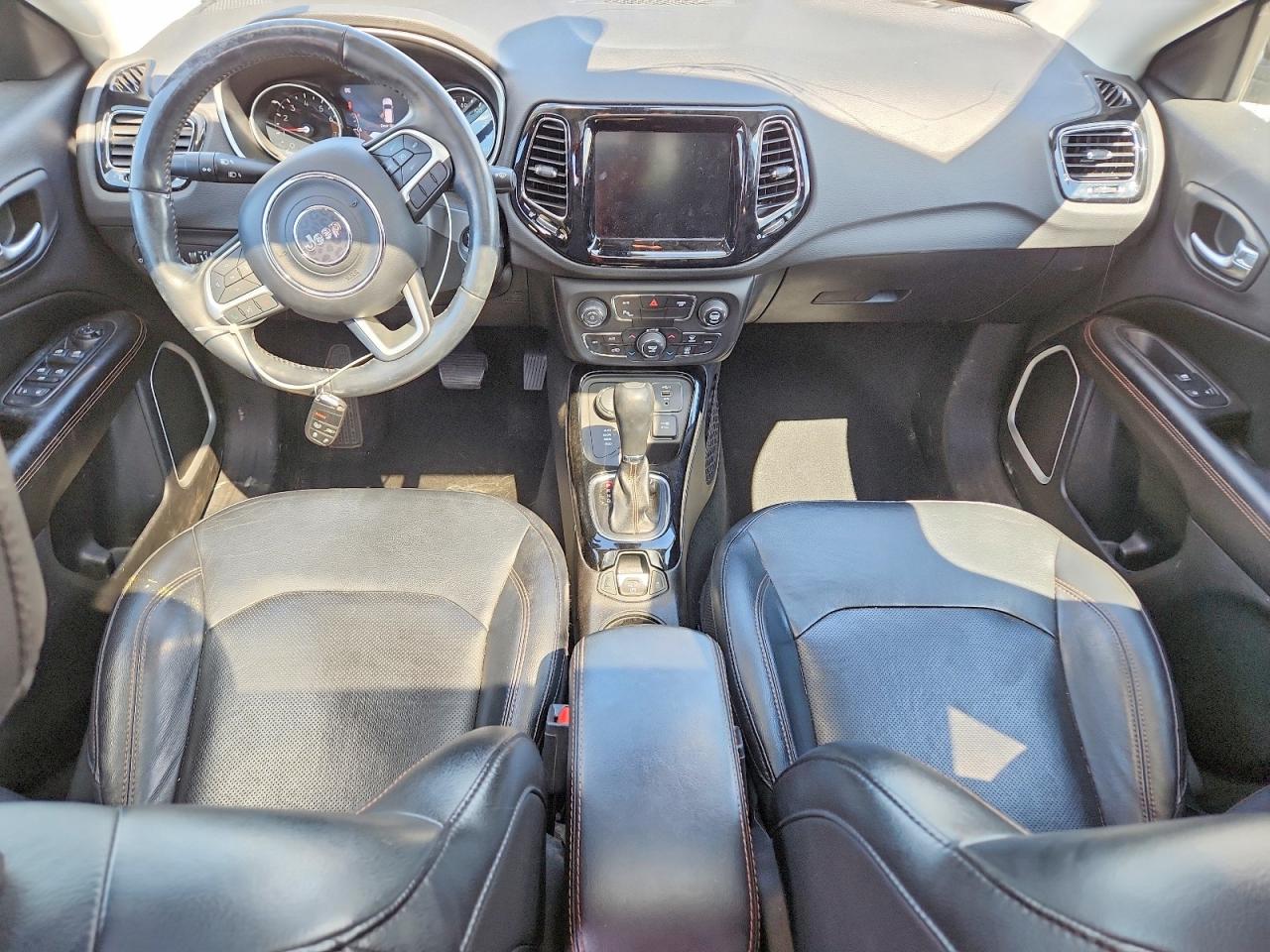 2019 Jeep Compass Limited Черный vin: 3C4NJDCB7KT695333