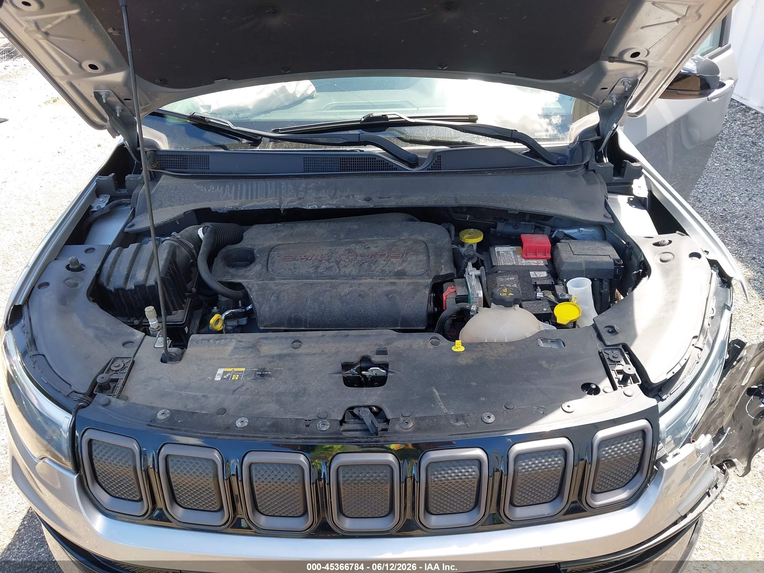 2022 Jeep Compass High Altitude 4x4 Серебряный vin: 3C4NJDCB7NT123960