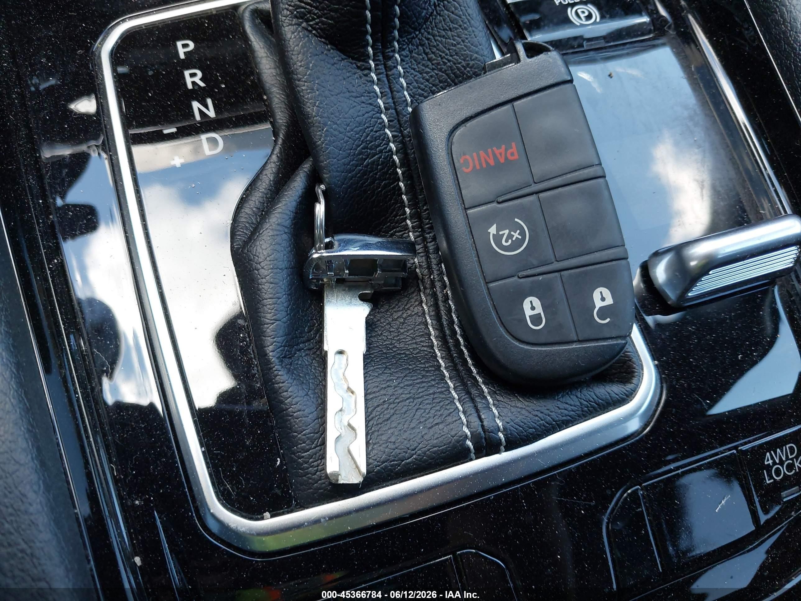 2022 Jeep Compass High Altitude 4x4 Серебряный vin: 3C4NJDCB7NT123960
