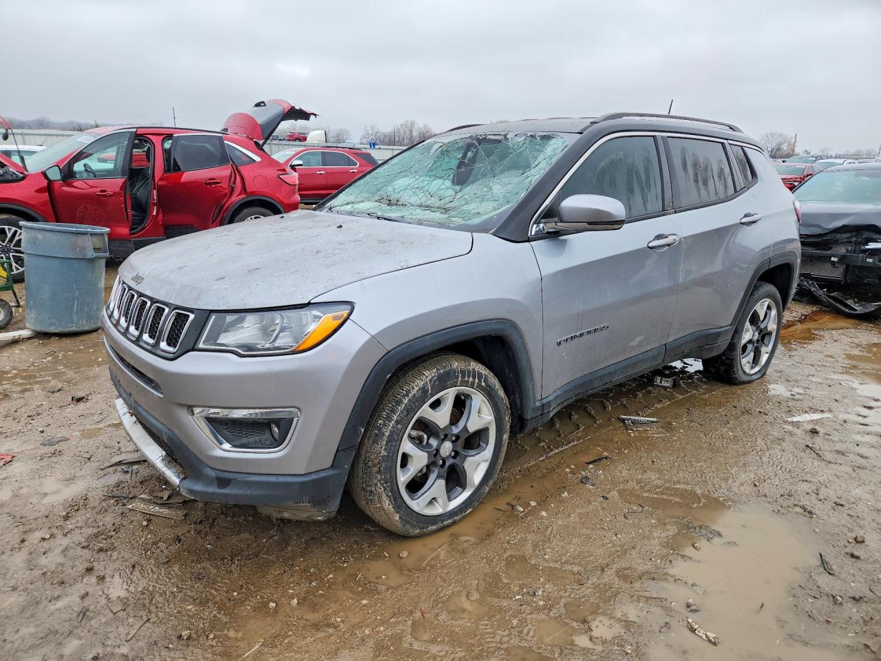 2018 Jep Compass Limited Silver vin: 3C4NJDCB8JT372472