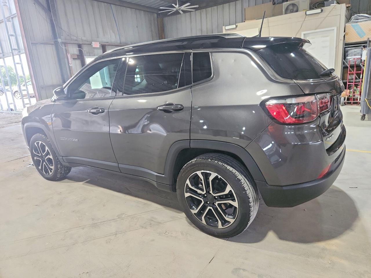 2022 Jeep Compass Limited Charcoal vin: 3C4NJDCB8NT209309