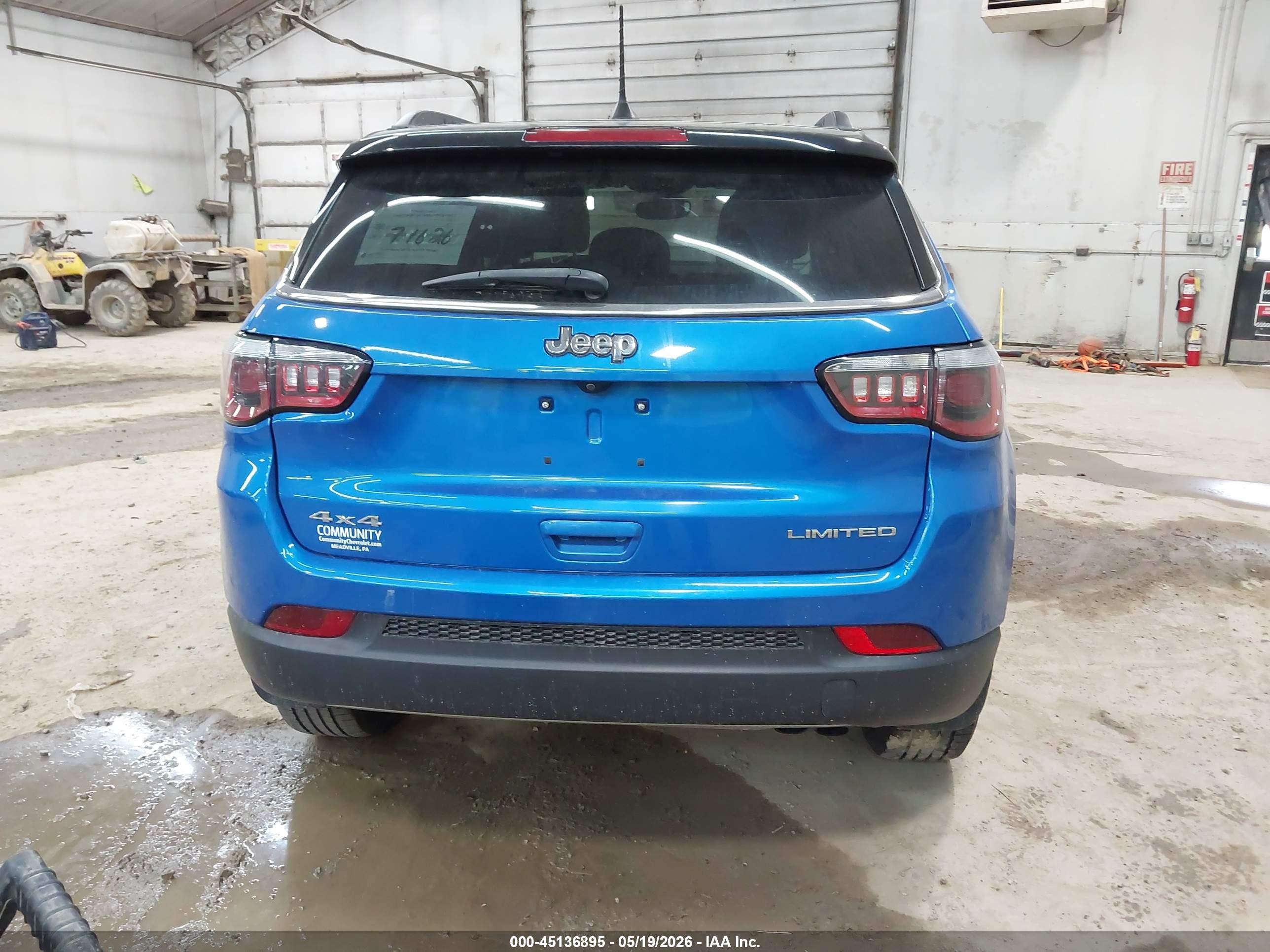 2018 Jeep Compass Limited 4x4 Синий vin: 3C4NJDCB9JT117085