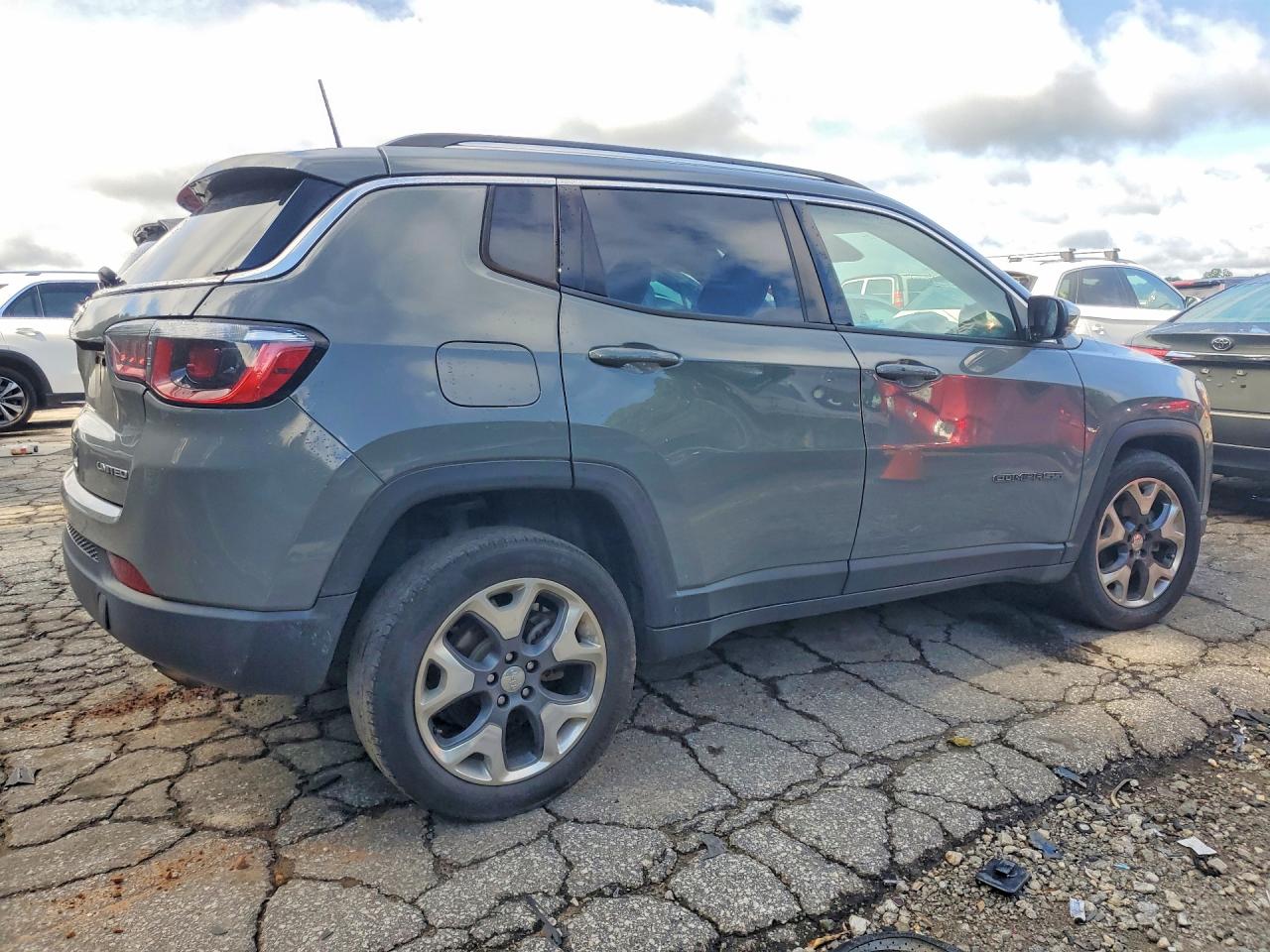 2020 Jeep Compass Limited Charcoal vin: 3C4NJDCB9LT137050
