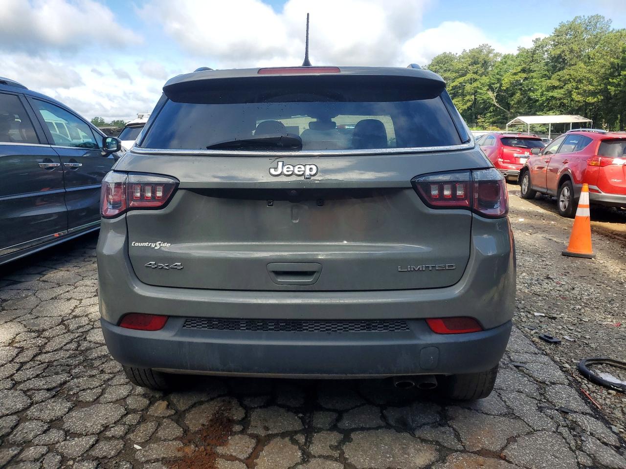 2020 Jeep Compass Limited Charcoal vin: 3C4NJDCB9LT137050