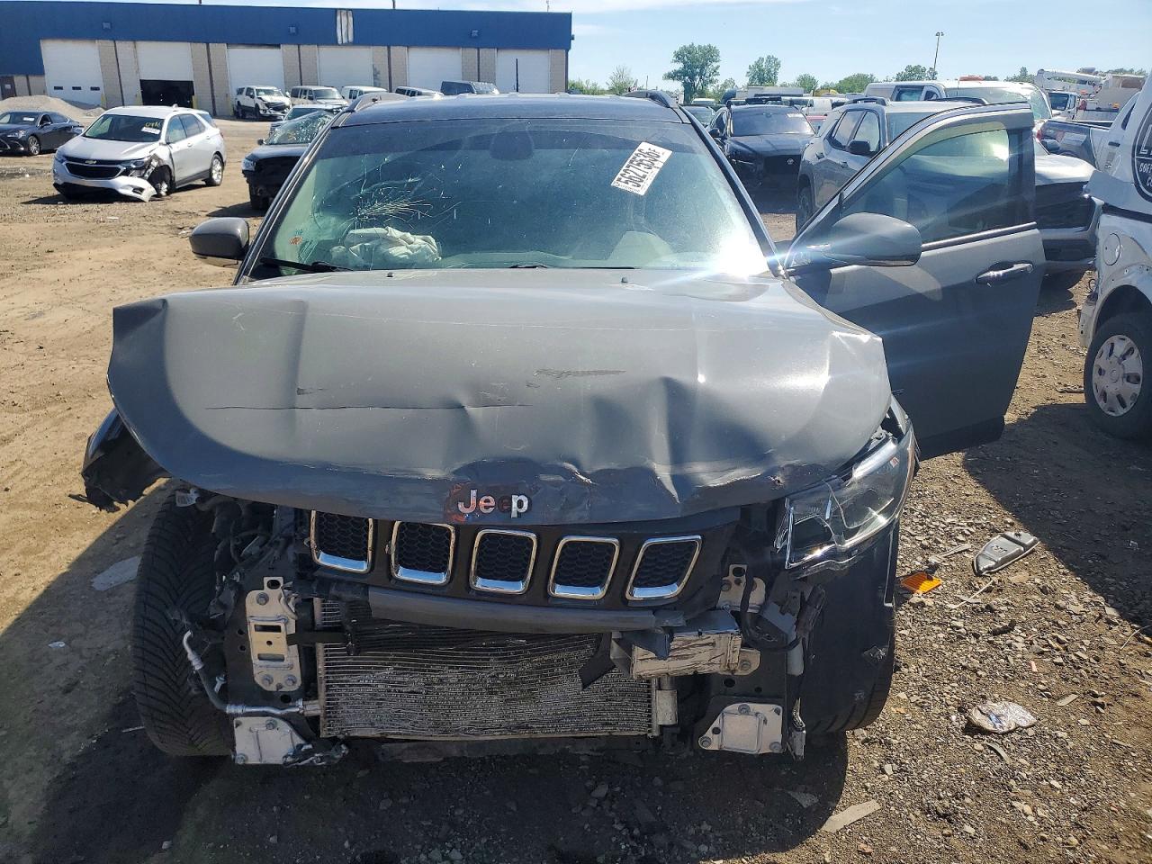 2020 Jeep Compass Limited Gray vin: 3C4NJDCB9LT233809
