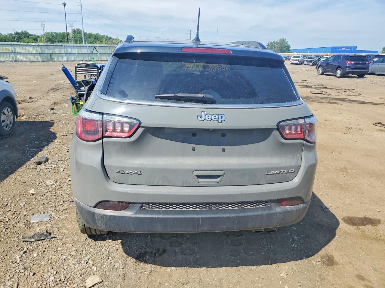 2020 Jeep Compass Limited Gray vin: 3C4NJDCB9LT233809