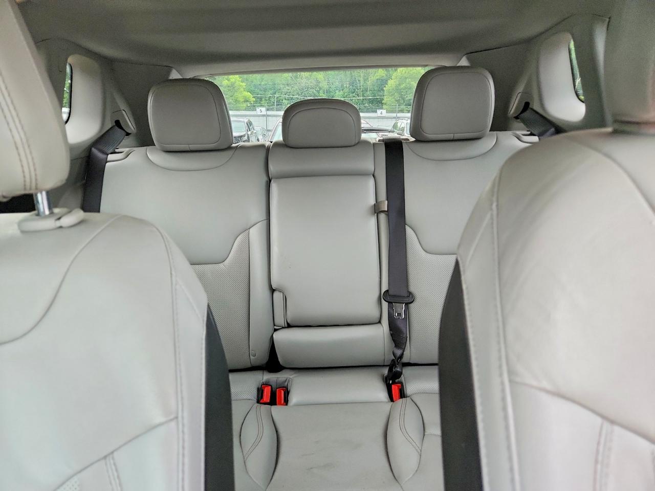 2022 Jeep Compass Limited Черный vin: 3C4NJDCB9NT173341