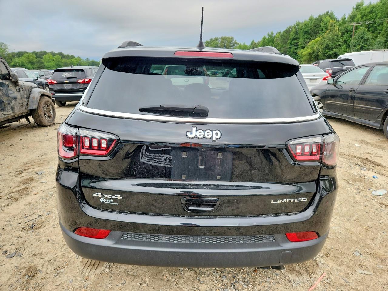 2022 Jeep Compass Limited Черный vin: 3C4NJDCB9NT173341