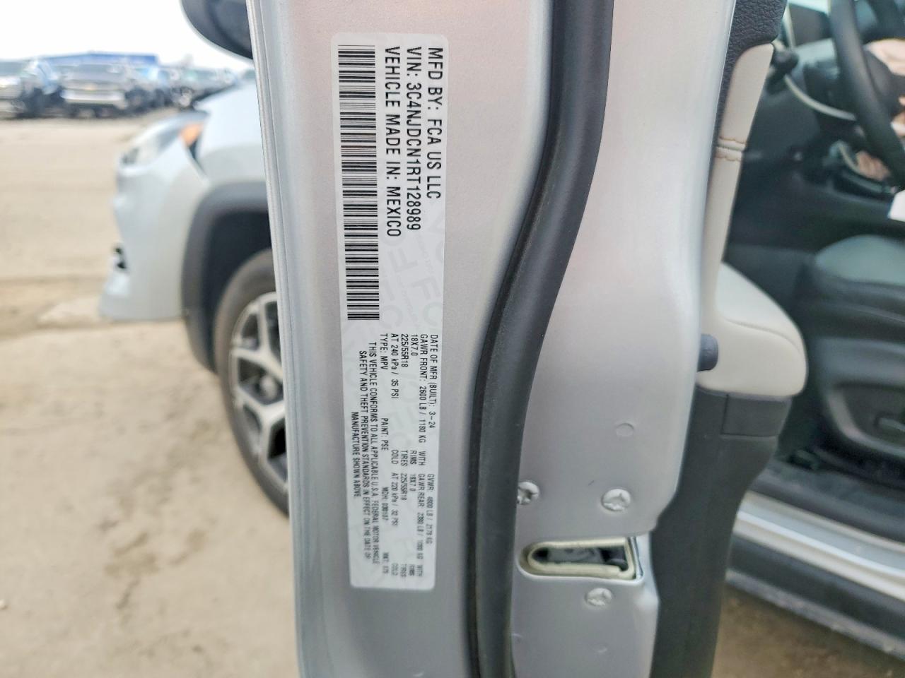 2024 Jeep Compass Limited Серебряный vin: 3C4NJDCN1RT128989