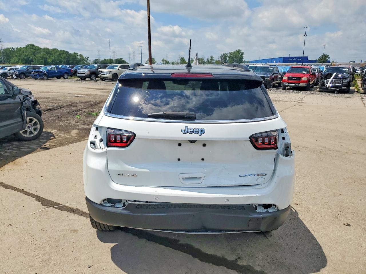 2024 Jeep Compass Limited White vin: 3C4NJDCN1RT591862