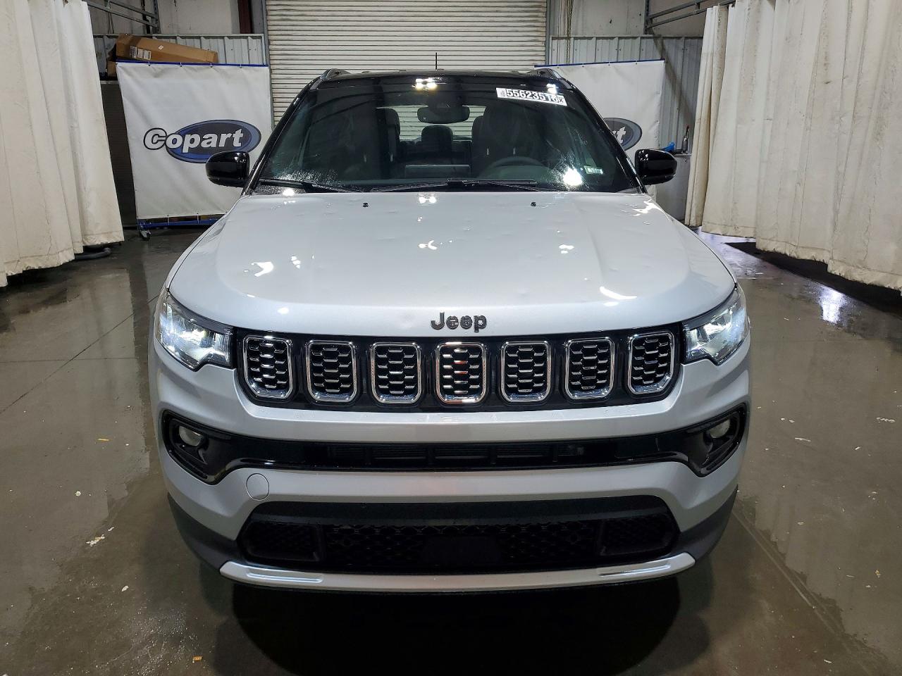 2026 Jeep Compass Limited Серебряный vin: 3C4NJDCN1TT244202