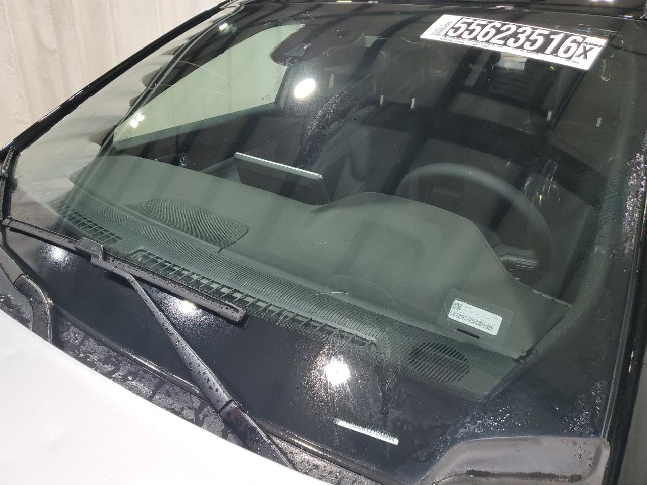 2026 Jeep Compass Limited Серебряный vin: 3C4NJDCN1TT244202 Damage: Windshield, Cracked, > 12 Inches