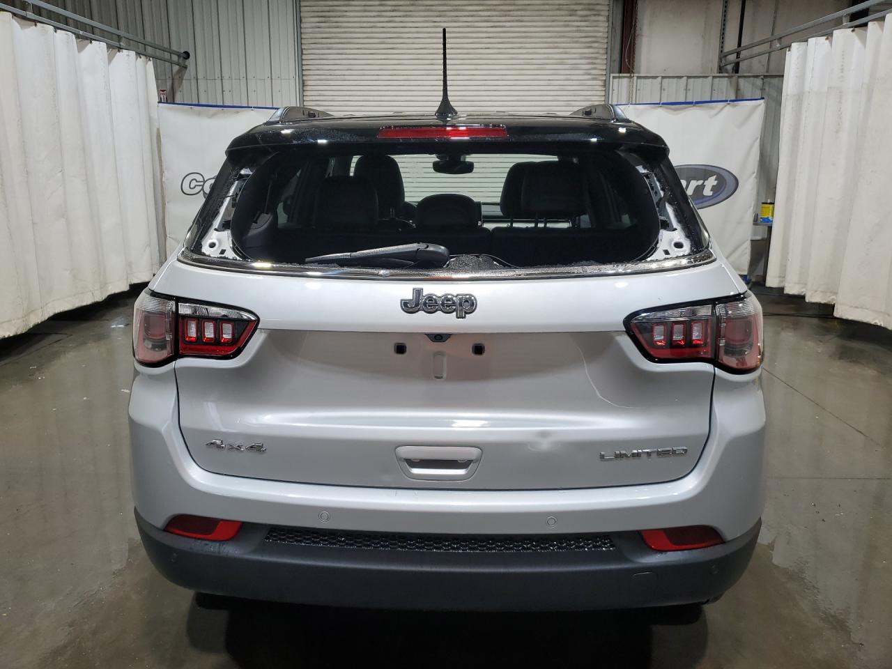 2026 Jeep Compass Limited Серебряный vin: 3C4NJDCN1TT244202 Damage: Lift Gate, Hail Damage, 3