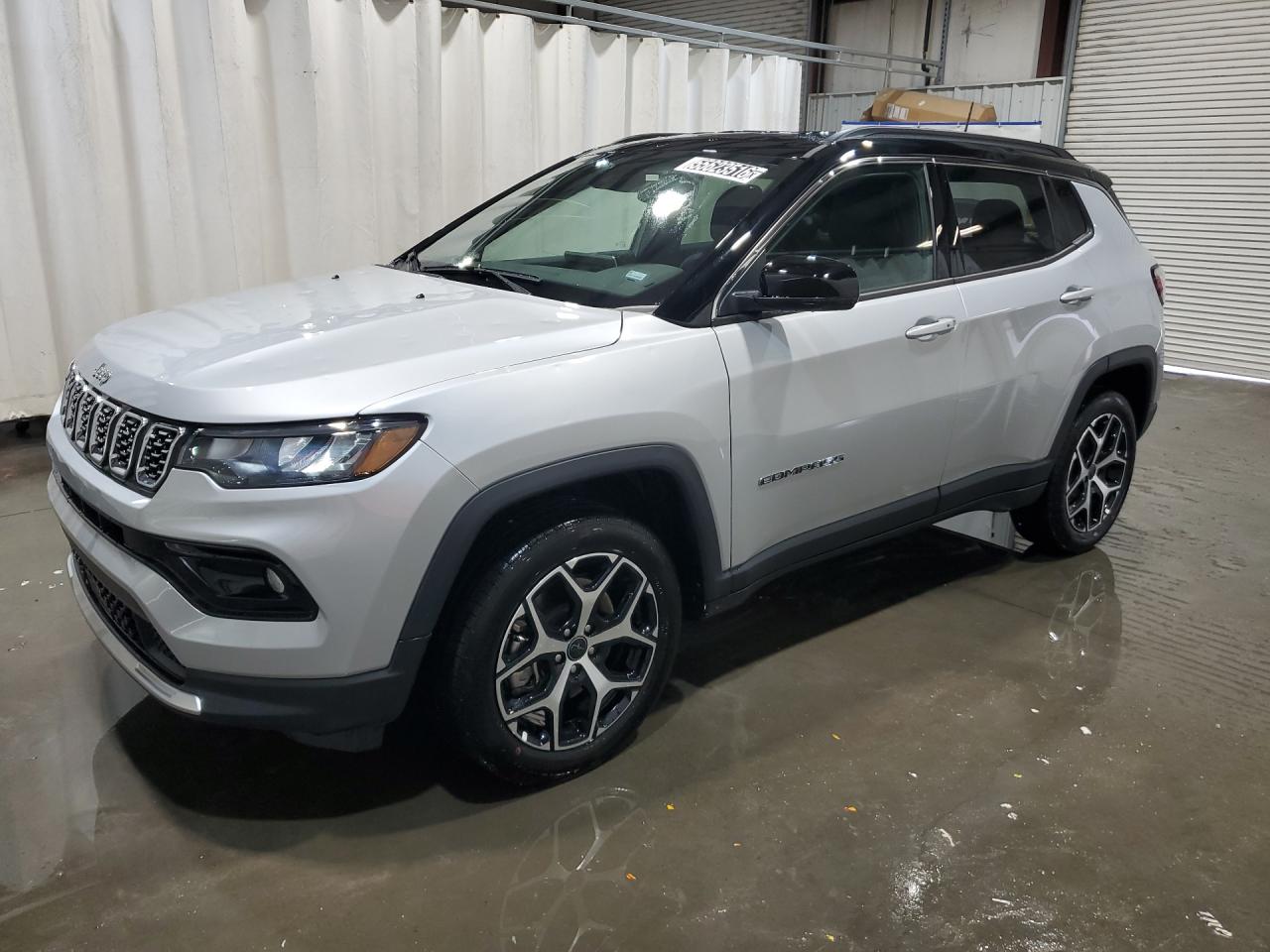 2026 Jeep Compass Limited Серебряный vin: 3C4NJDCN1TT244202 Damage: Left Front Fender, Hail Damage, 3