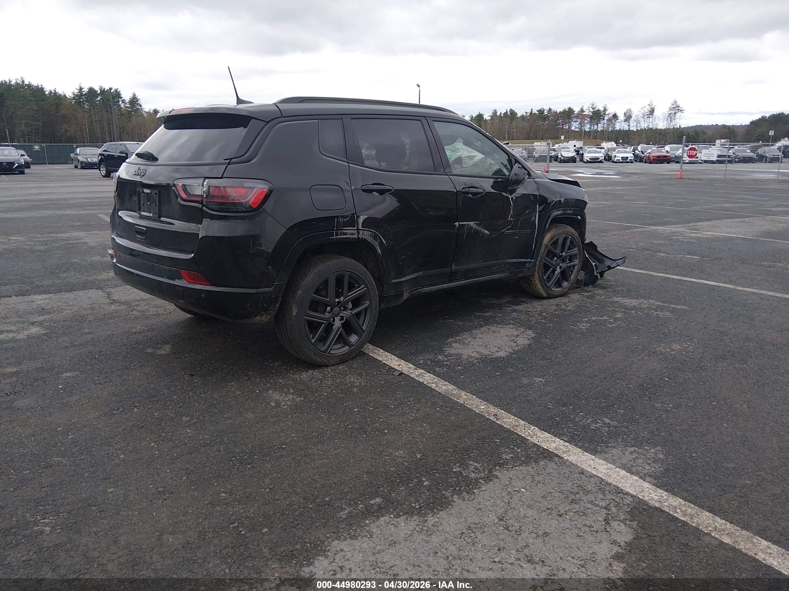 2024 Jeep Compass Limited 4x4 Черный vin: 3C4NJDCN2RT171866