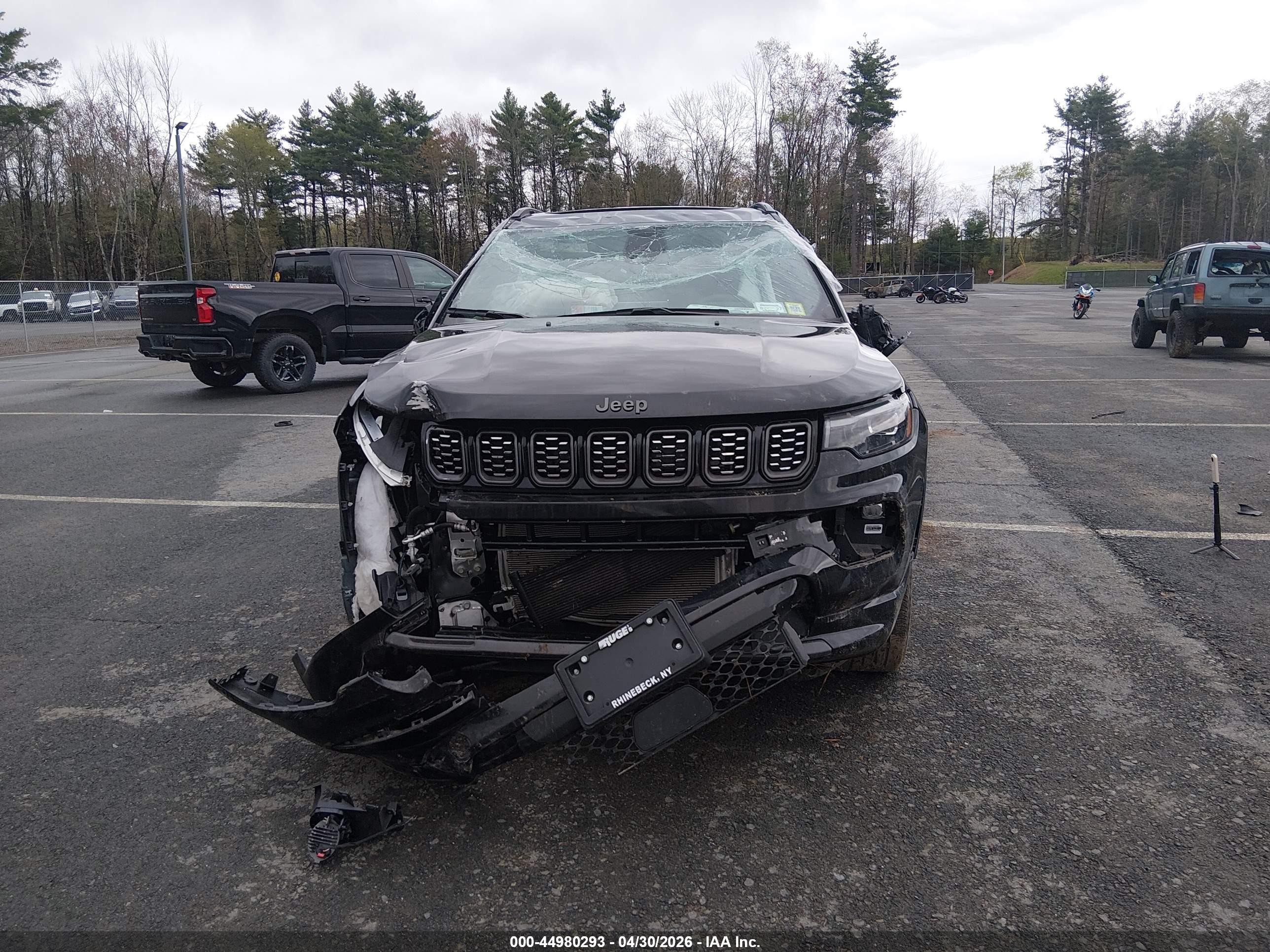 2024 Jeep Compass Limited 4x4 Черный vin: 3C4NJDCN2RT171866