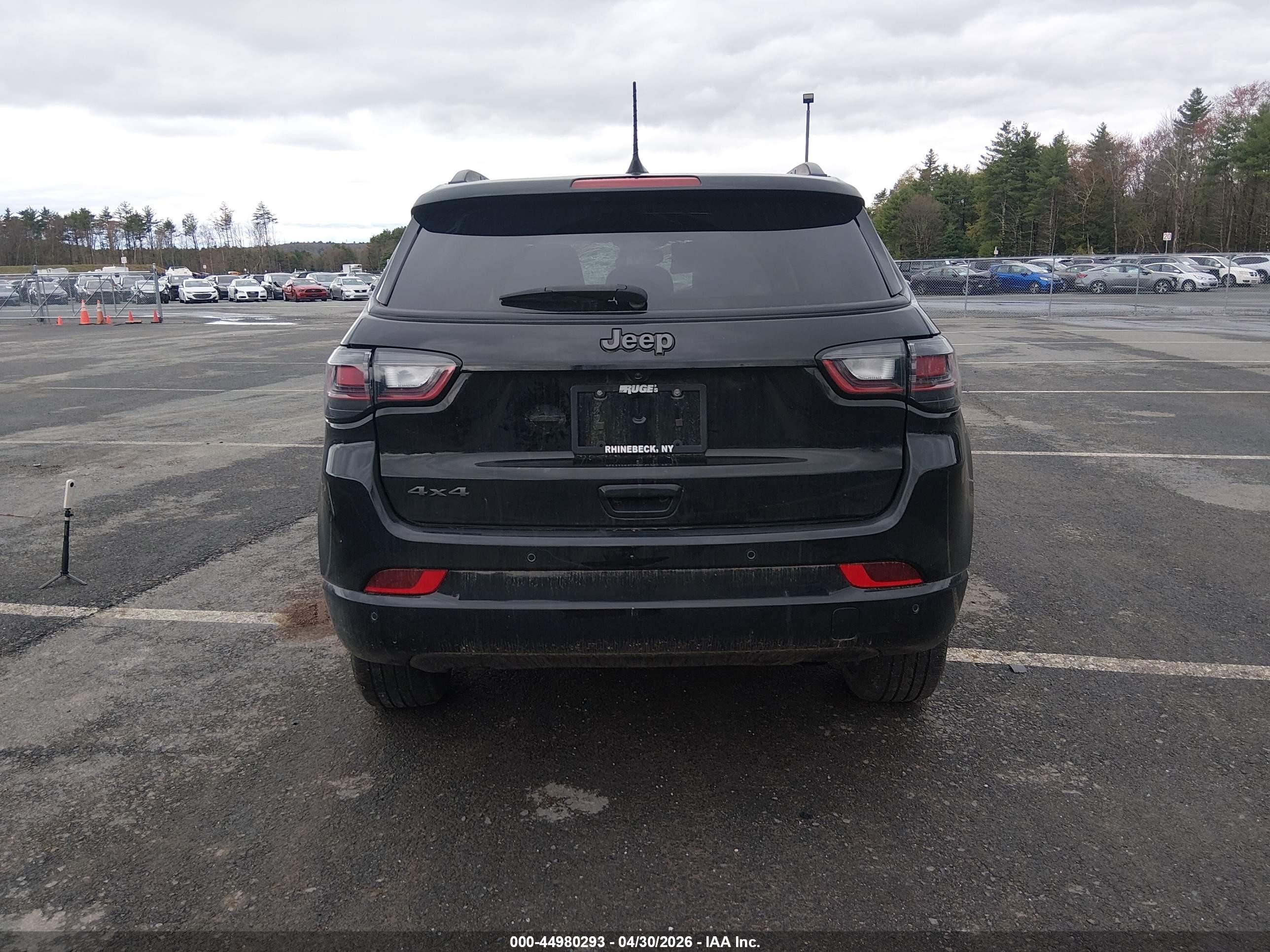 2024 Jeep Compass Limited 4x4 Черный vin: 3C4NJDCN2RT171866