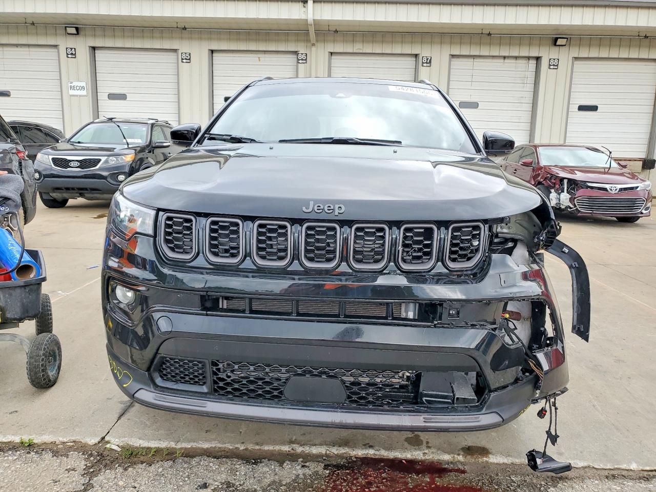 2026 Jeep Compass Limited Black vin: 3C4NJDCN2TT169722