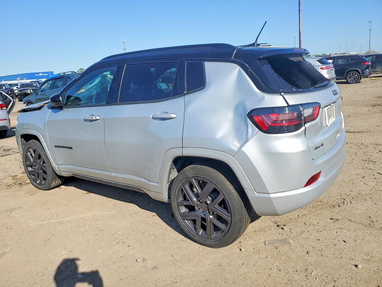 2024 Jeep Compass Limited Серебряный vin: 3C4NJDCN4RT157371