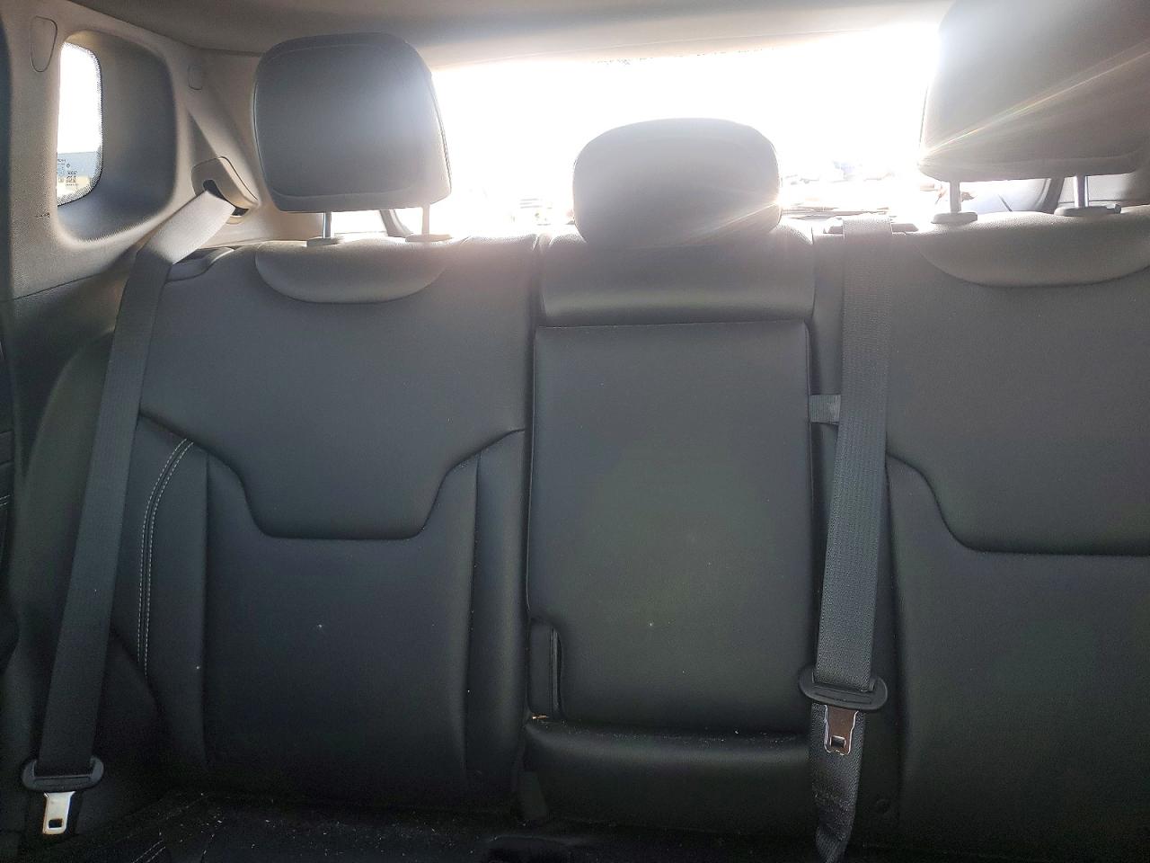 2024 Jeep Compass Limited Серебряный vin: 3C4NJDCN4RT157371
