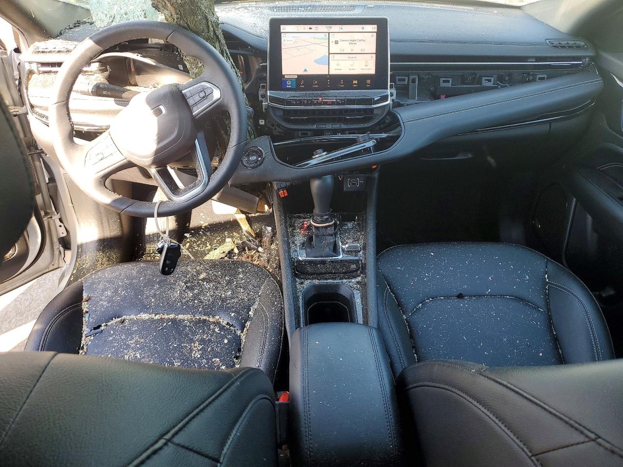 2024 Jeep Compass Limited Серебряный vin: 3C4NJDCN4RT157371