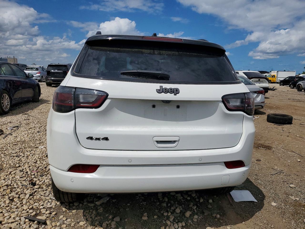 2025 Jeep Compass Limited White vin: 3C4NJDCN4ST572129