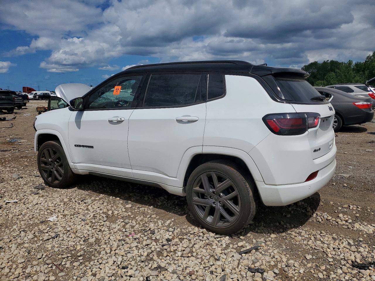 2025 Jeep Compass Limited White vin: 3C4NJDCN4ST572129