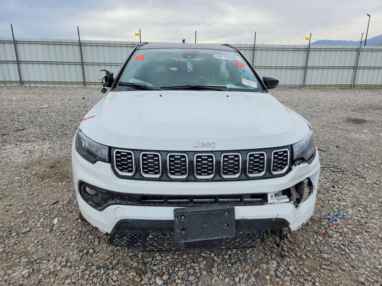 2025 Jeep Compass Limited White vin: 3C4NJDCN4ST623001