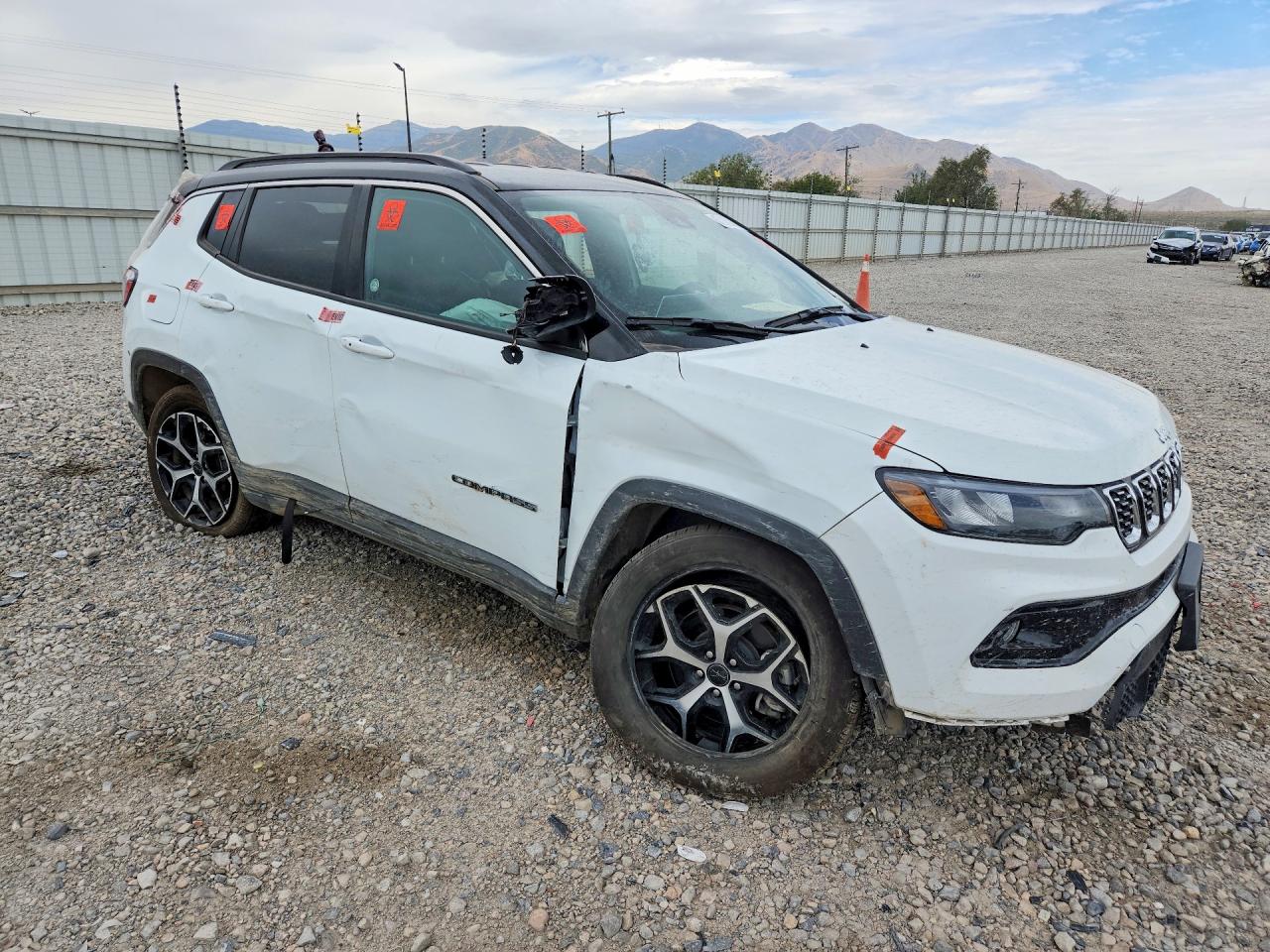 2025 Jeep Compass Limited White vin: 3C4NJDCN4ST623001
