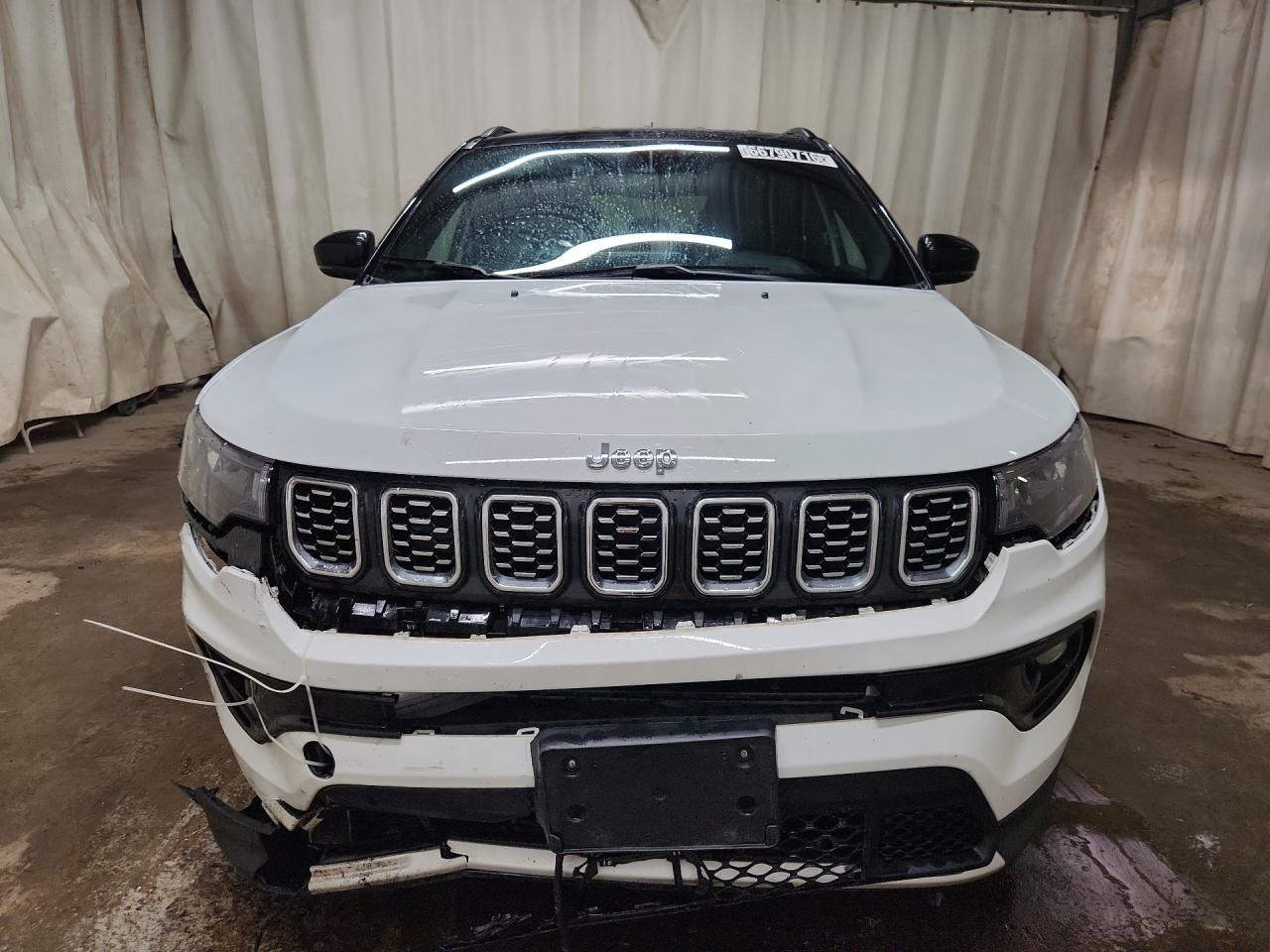 2026 Jeep Compass Limited Белый vin: 3C4NJDCN5TT187003 Damage: Right Fog Lamp, Missing, Replacement Required