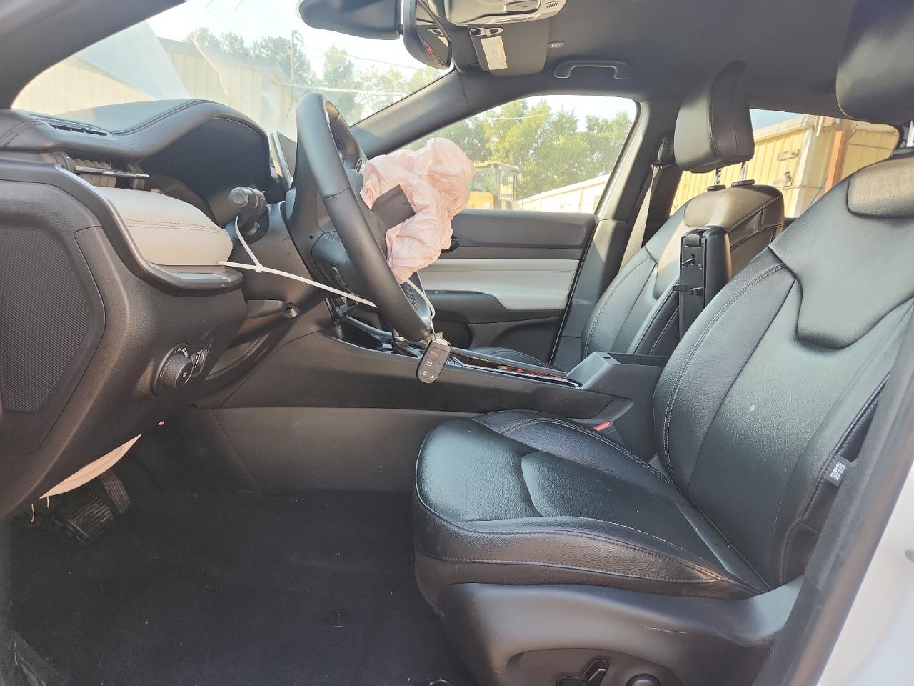 2025 Jeep Compass Limited Белый vin: 3C4NJDCN7ST507047 Damage: Airbag - Front Left, Deployed, Replacement Required