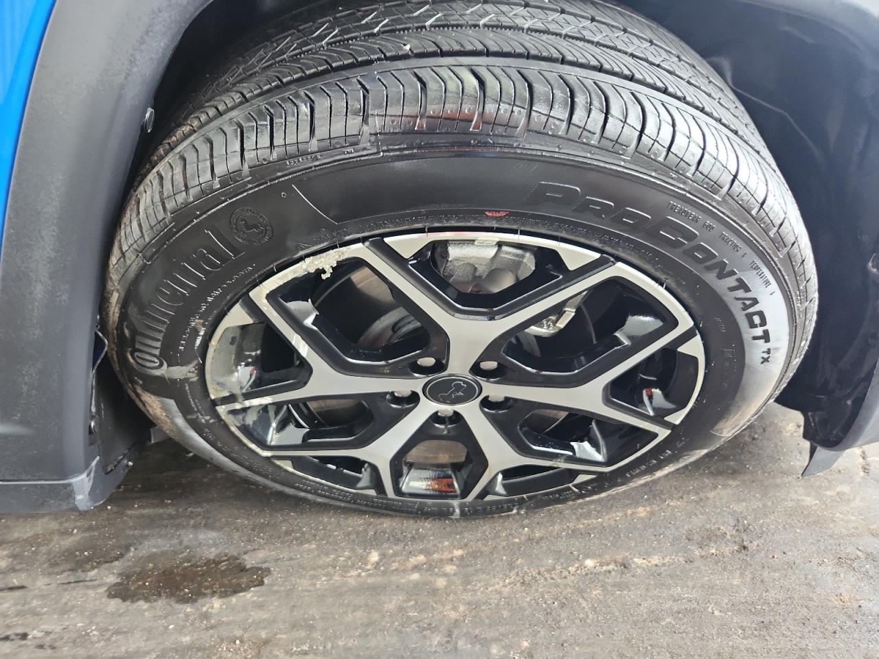 2026 Jeep Compass Limited Blue vin: 3C4NJDCN7TT224293 Damage: Right Front Wheel, Curb Rash, > 12 Inches