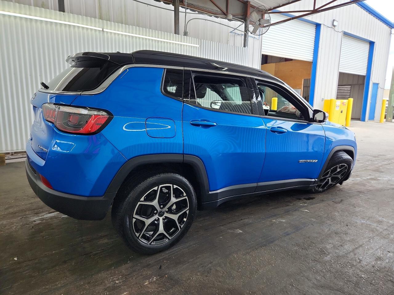 2026 Jeep Compass Limited Blue vin: 3C4NJDCN7TT224293