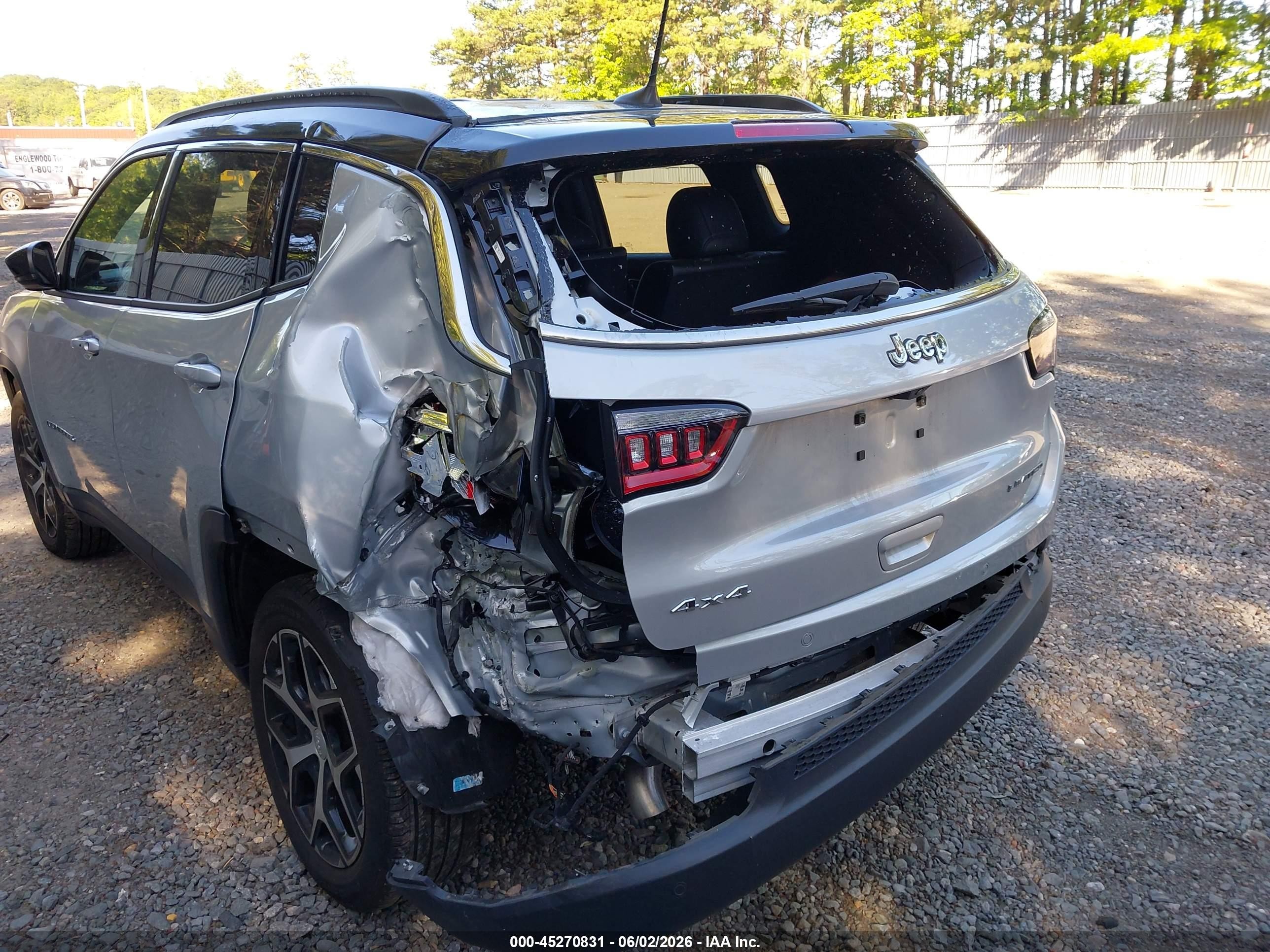2024 Jeep Compass Limited 4x4 Silver vin: 3C4NJDCN9RT125693